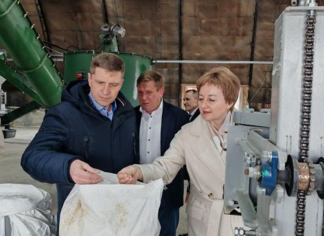 В Югре открылся завод по производству древесной муки