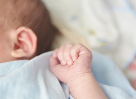 Почти две тысячи малышей родились в Сургуте с начала года