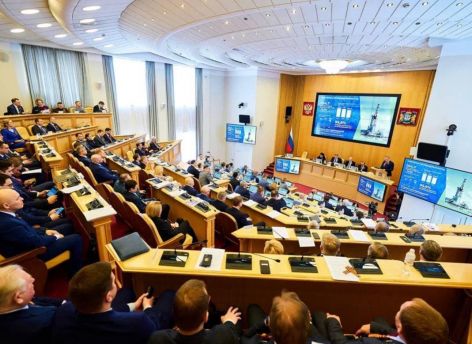 Руслан Кухарук выступил с первым годовым отчетом о работе перед думой Югры. О чем рассказал губернатор?