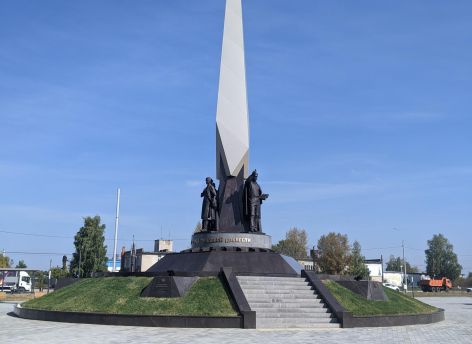 ​В столице Югры поставят почти 30-метровую стелу «Город трудовой доблести»
