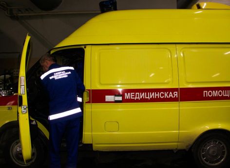 Тюменский врач рассказал, как правильно помочь упавшему с высоты ребенку