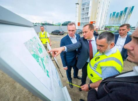 ​Руслан Кухарук поручил сургутским властям разработать стратегический план по строительству дорог