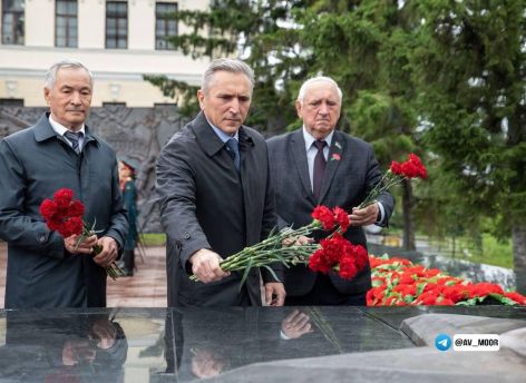 Александр Моор напомнил о важности сохранения исторической правды о войне