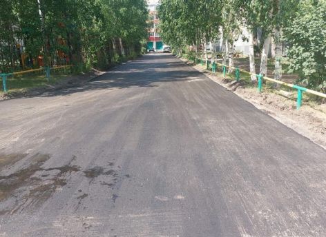 В Сургуте отремонтировали проезд к школе № 12 на улице Дзержинского