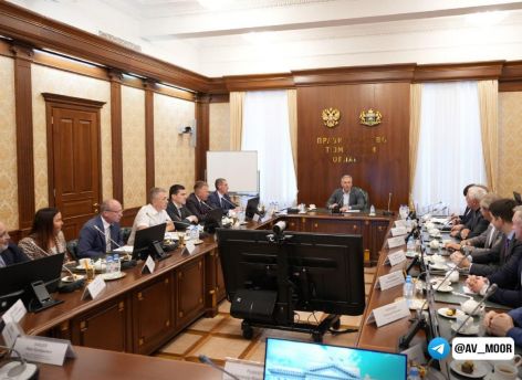 Александр Моор обсудил с тюменскими застройщиками перспективы развития социнфраструктуры