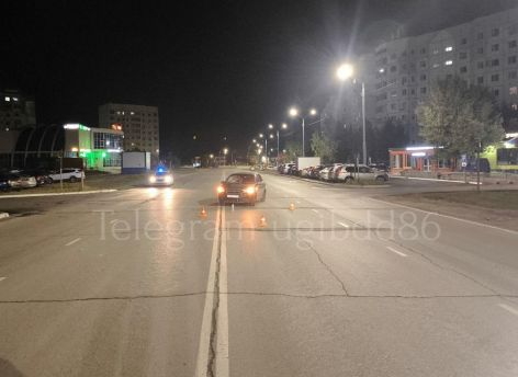 В Югре за сутки в ДТП пострадали два пешехода − пятилетний ребенок и пожилой мужчина