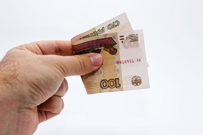 ​34% жителей ХМАО согласны на зарплату «в конверте»