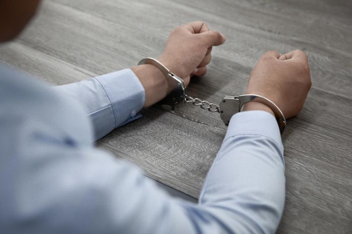 ​Сургутянин изнасиловал своего сына и скрылся в Турции ‒ его вернули обратно в Россию
