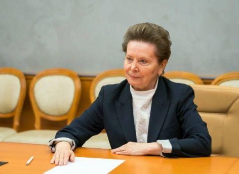 Сенатор от Югры Наталья Комарова остается в Совете Федерации
