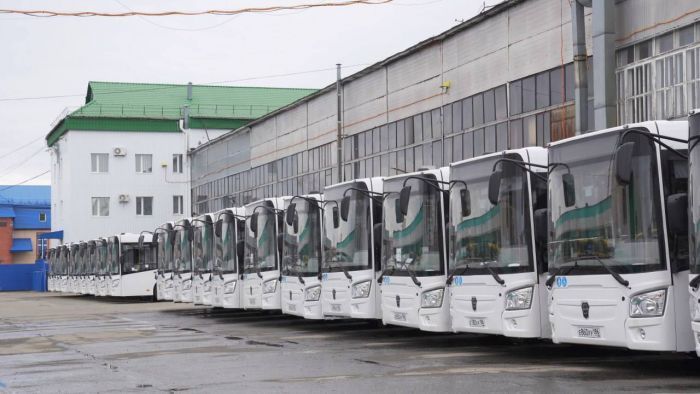 Огромные траты на школьные автобусы в Сургуте — одно последствий либеральной миграционной политики