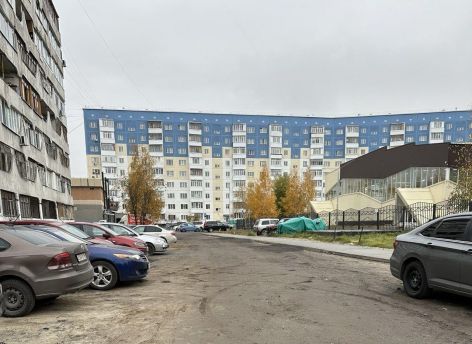 ​В Сургуте привели в порядок дворовые проезды и тротуары у школ
