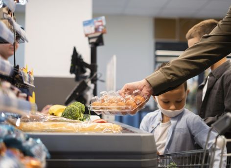 Инфляция в Югре замедлилась: рыба и мясо подорожали, овощи и яйца подешевели