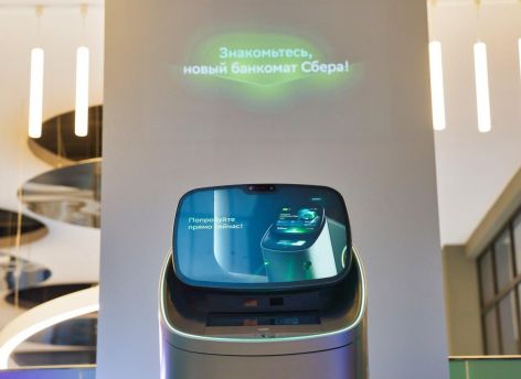 ​Сбер переизобрёл банкомат: два экрана, ИИ-помощник ГигаЧат и здоровье