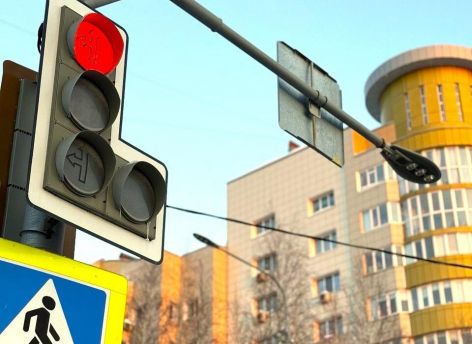 В Сургуте устанавливают новые «говорящие» светофоры и подключают к сети остановочные павильоны