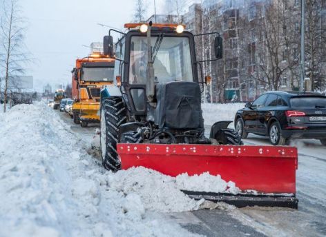 Сургутские власти рассказали, куда звонить в случае, если дороги и тротуары плохо убраны от снега