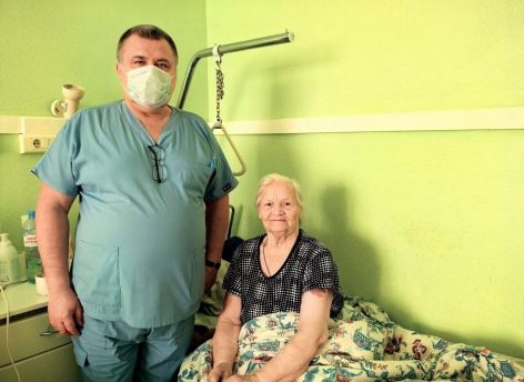 Врачи Сургута экстренно прооперировали 94-летнюю участницу Великой Отечественной войны