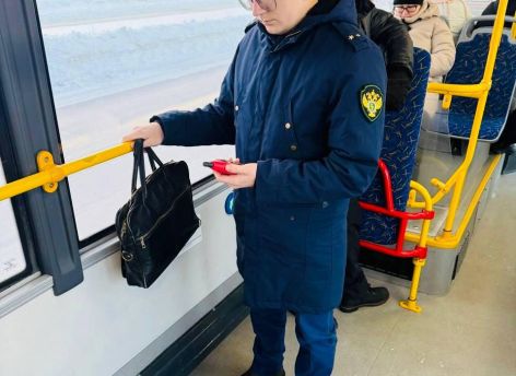 Прокуратура убедилась в том, что автобусы Сургута действительно не ходят по своему расписанию