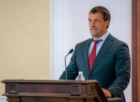 Замгубернатора Югры Эдуард Исаков объявил об уходе с поста