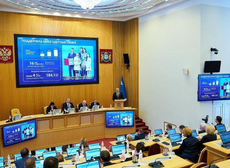 Руслан Кухарук: в Югре средняя зарплата выросла до 135 тысяч рублей