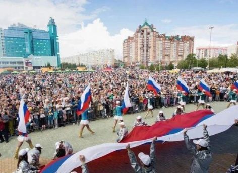 Рабочая неделя будет короче из-за Дня России