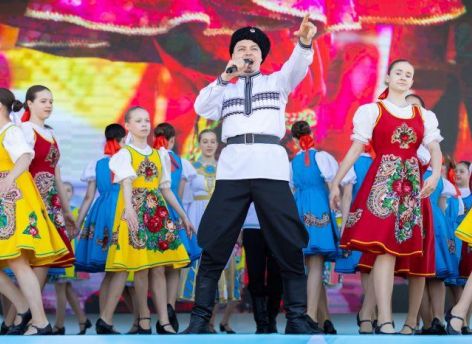 ​Сегодня в Сургуте перекроют проезд у СурГУ из-за фестиваля «Соцветие»