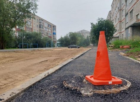 ​Жители Сургута снова заговорили о строительстве тротуара на улице Шидловского