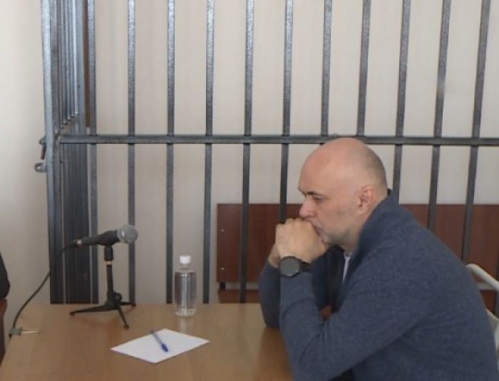 Дело экс-главы Сургута Андрея Филатова суд начал рассматривать заново — и тут же ушел в закрытый режим