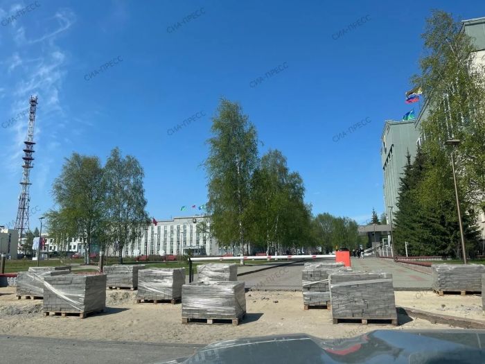 ​Максим Слепов: «Плитку у администрации Сургута не меняли около 20 лет»