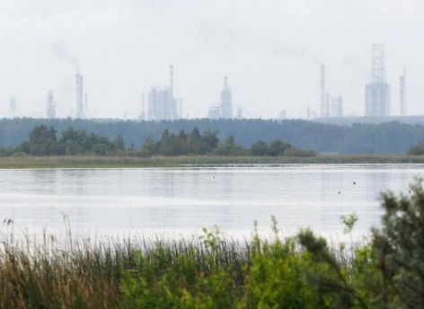 На территории Тюменского НПЗ упал беспилотник