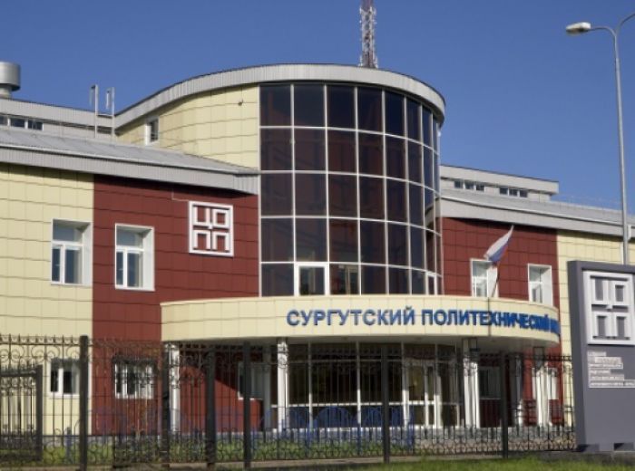 ​Депутат Думы Югры предложил дополнительно проверять знания абитуриентов с иностранными аттестатами