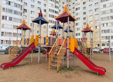 В Сургуте проверили 200 детских площадок — нарушения нашли на каждой третьей