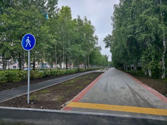 Сургутские дорожники завершили обновление Тюменского тракта, бульвара Свободы и часть проспекта Ленина