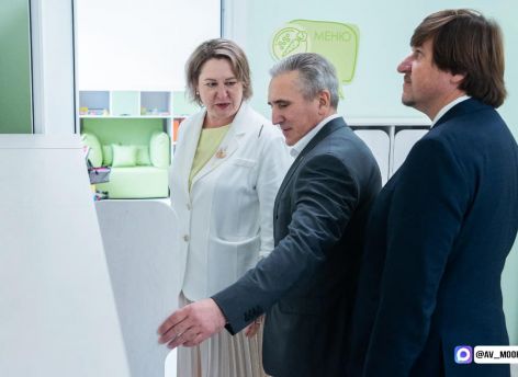 Александр Моор оценил ремонт в тюменском детсаду «Светлячок»