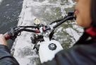 В Сургуте девушка на мотоцикле въехала в карету скорой помощи (и ее увезли на другой скорой)