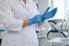 В Сургуте стоматологу готовы платить до 380 тысяч рублей в месяц: самые дорогие вакансии сентября