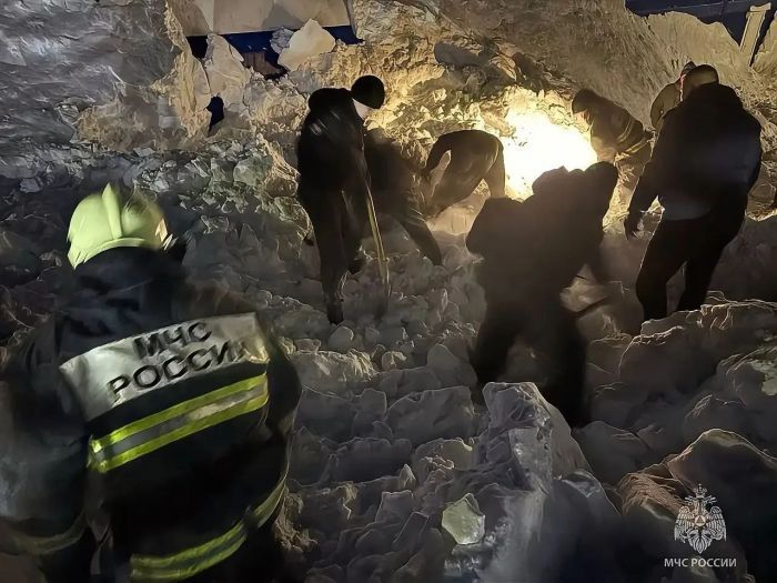 Директор лянторского спорткомплекса, где ребенок погиб от схода снега с крыши, предстанет перед судом