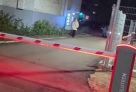 В Сургуте разгорелся спор из-за шлагбаума на улице Энтузиастов