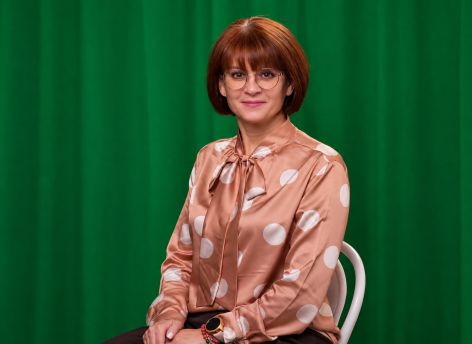 ​Педагог из Югры получила почти полмиллиона рублей и доплату к пенсии