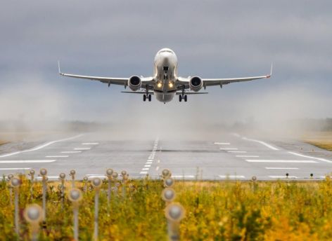 Пилот рейса Сургут — Краснодар объявил сигнал бедствия из-за возгорания телефона у пассажира