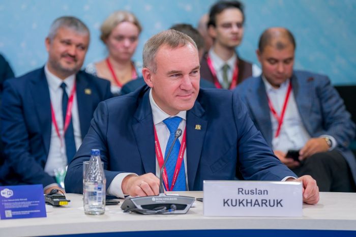 Холодно и много энергии — Руслан Кухарук предложил размещать центры обработки данных в Югре