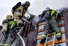 В Сургуте за сутки горели два жилых дома, офис и строящееся здание