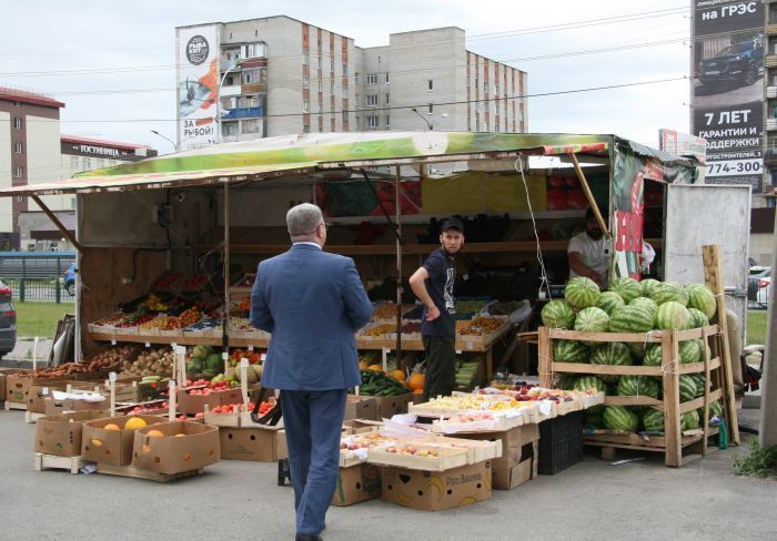 ​На муниципальной земле Сургута работают 98 киосков и павильонов